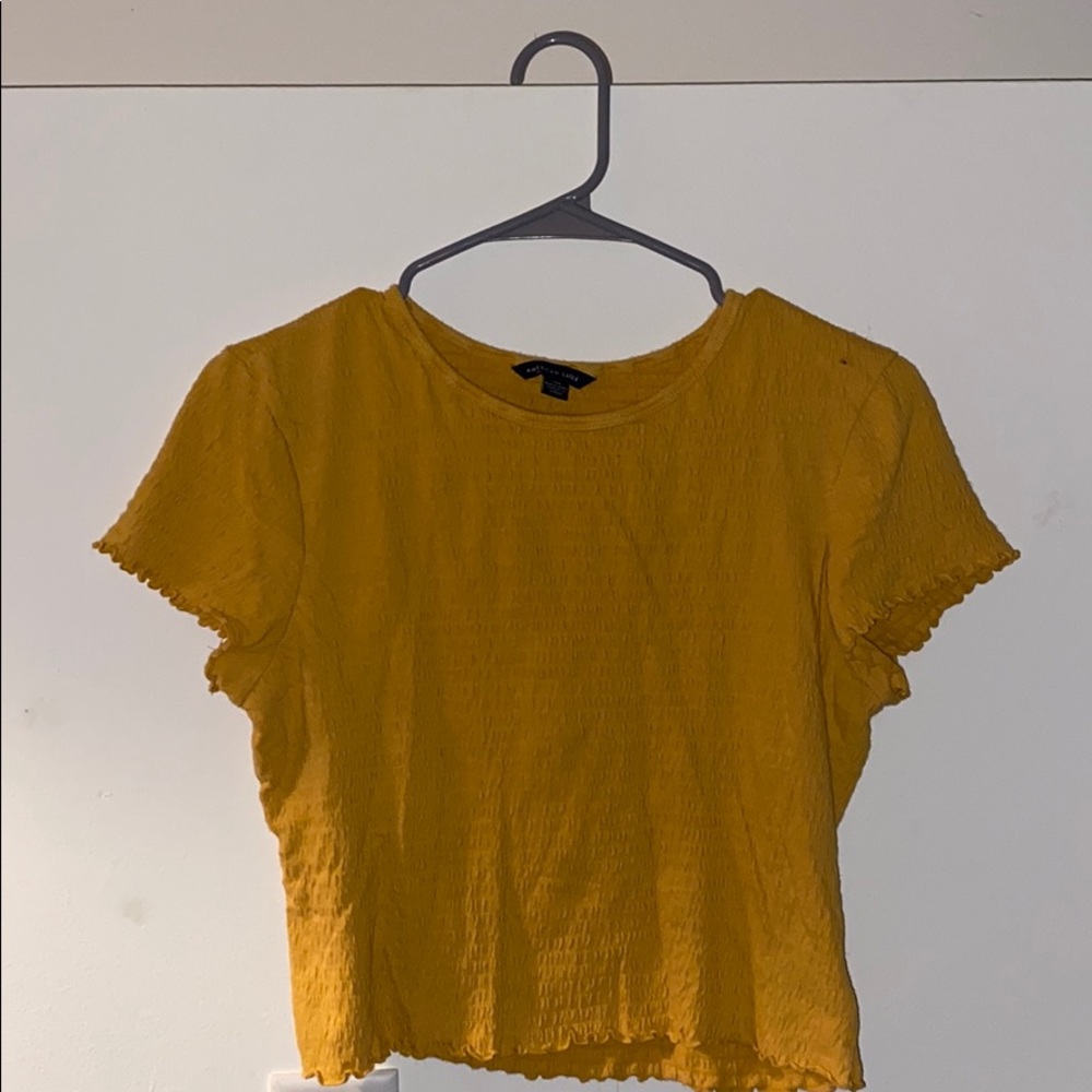 yellow t-shirt